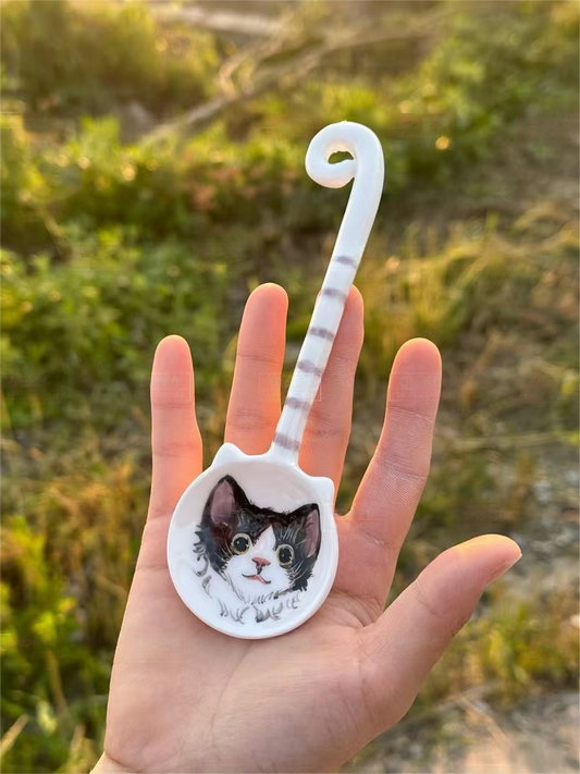 Bite of Love: Custom Pet Portrait Spoon - Hand-Painted Ceramic Feeding Utensil